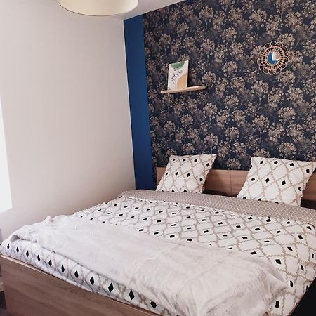 L'Artistique, 4 Lits, 2 Chambres, Stationnement Gratuit, Spacieux, Atypique อาเมียงส์ ภายนอก รูปภาพ